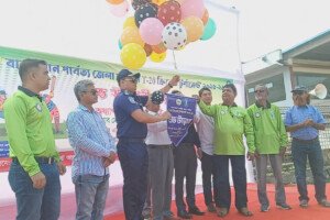 চার ছক্কার ধামাকা: বান্দরবানে পর্দা উঠল পার্বত্য জেলা পরিষদ টি-২০ ক্রিকেট টুর্নামেন্টের